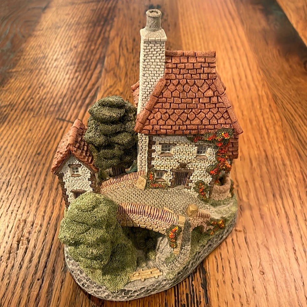 Vintage David Winter Tollkeepers Cottage